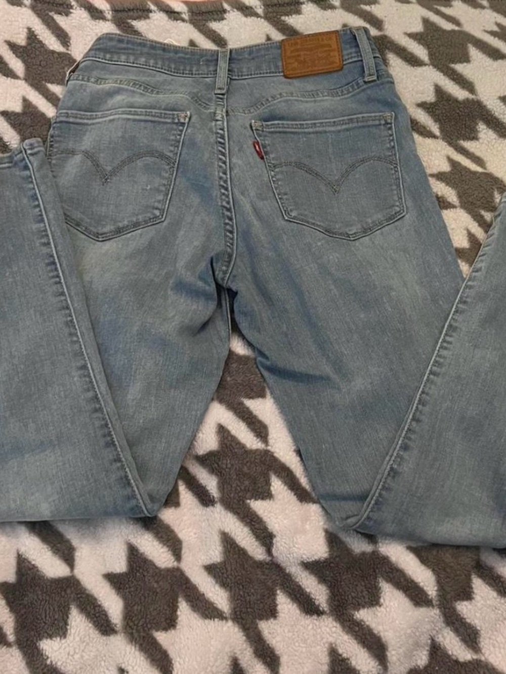 Levi's 721 High Rise Skinny jeans with bows